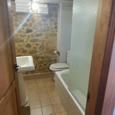 Maison d'hôtes Fuente De Gueelo à San Bartolomé de Meruelo Extérieur photo