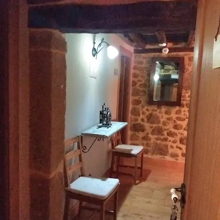 Maison d'hôtes Fuente De Gueelo à San Bartolomé de Meruelo Extérieur photo