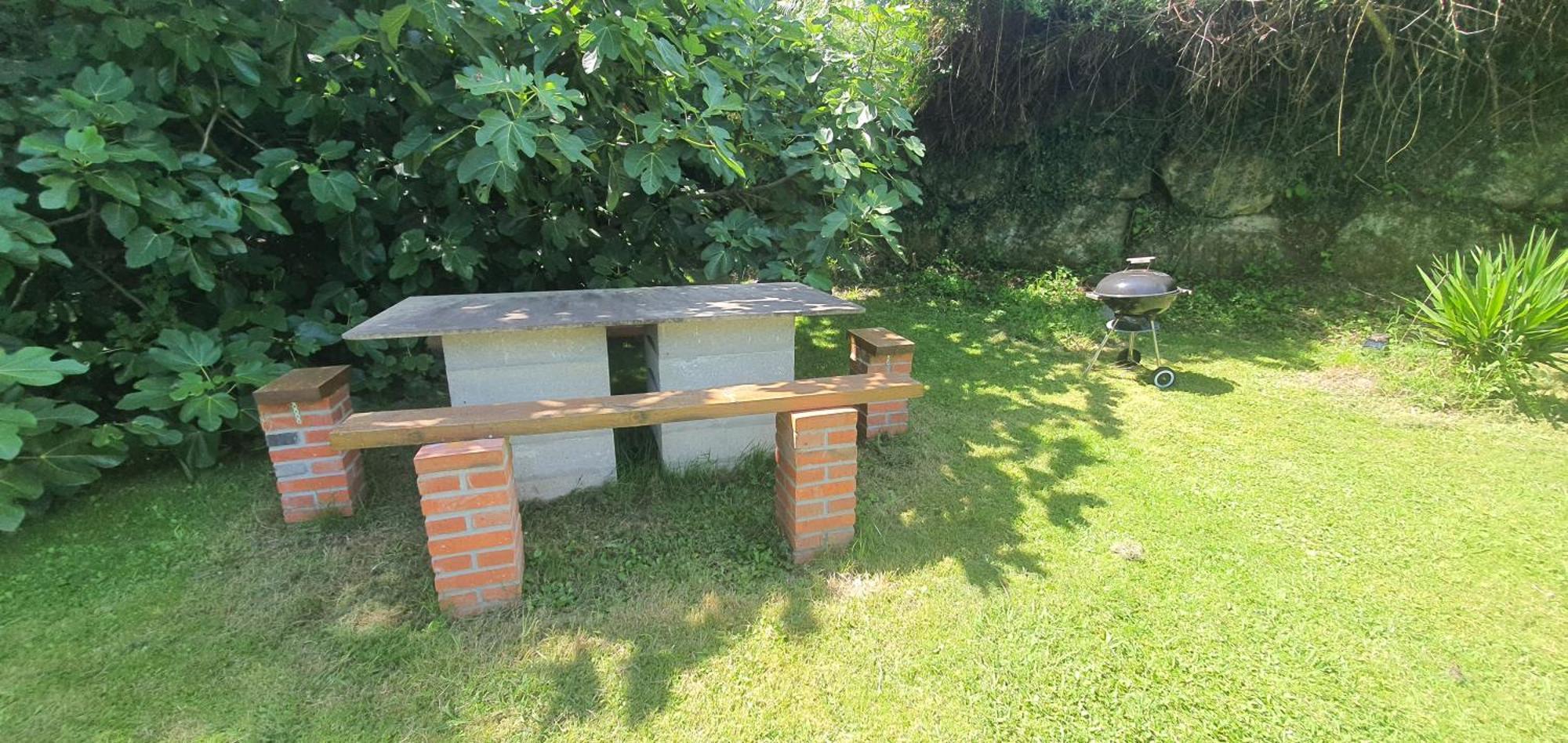 Fuente De Gueelo San Bartolomé de Meruelo